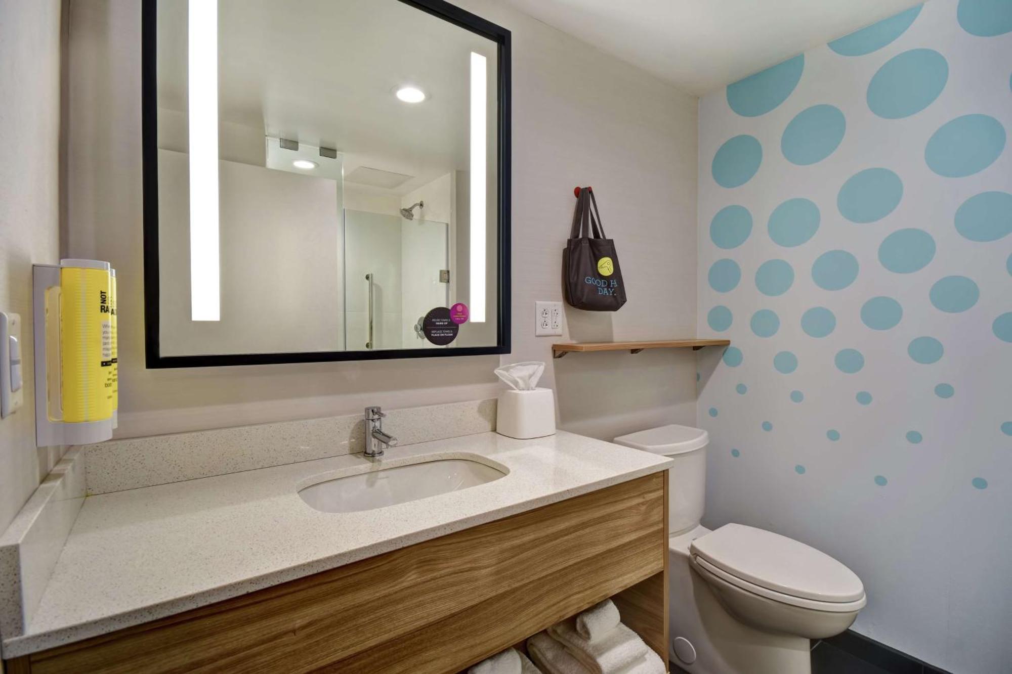 Tru By Hilton Syracuse-Camillus Hotel Bagian luar foto