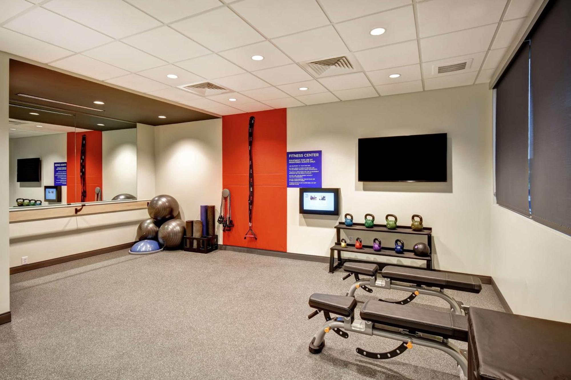 Tru By Hilton Syracuse-Camillus Hotel Bagian luar foto