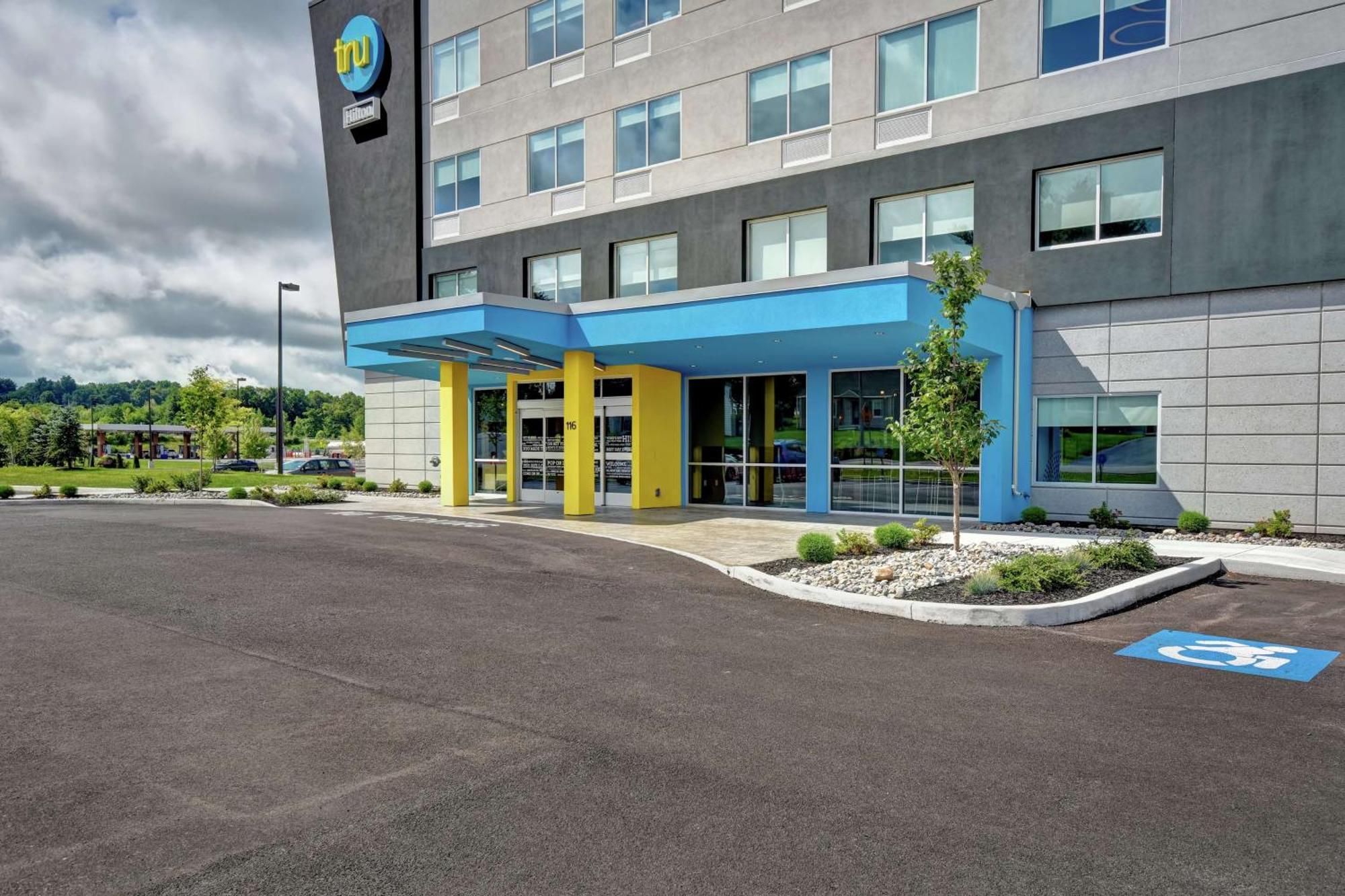 Tru By Hilton Syracuse-Camillus Hotel Bagian luar foto
